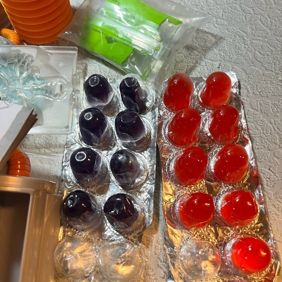 Creepy Crawlers Bug Maker Jakks Pacific 2011 toys r us exclusive dnw see list - Picture 3 of 10